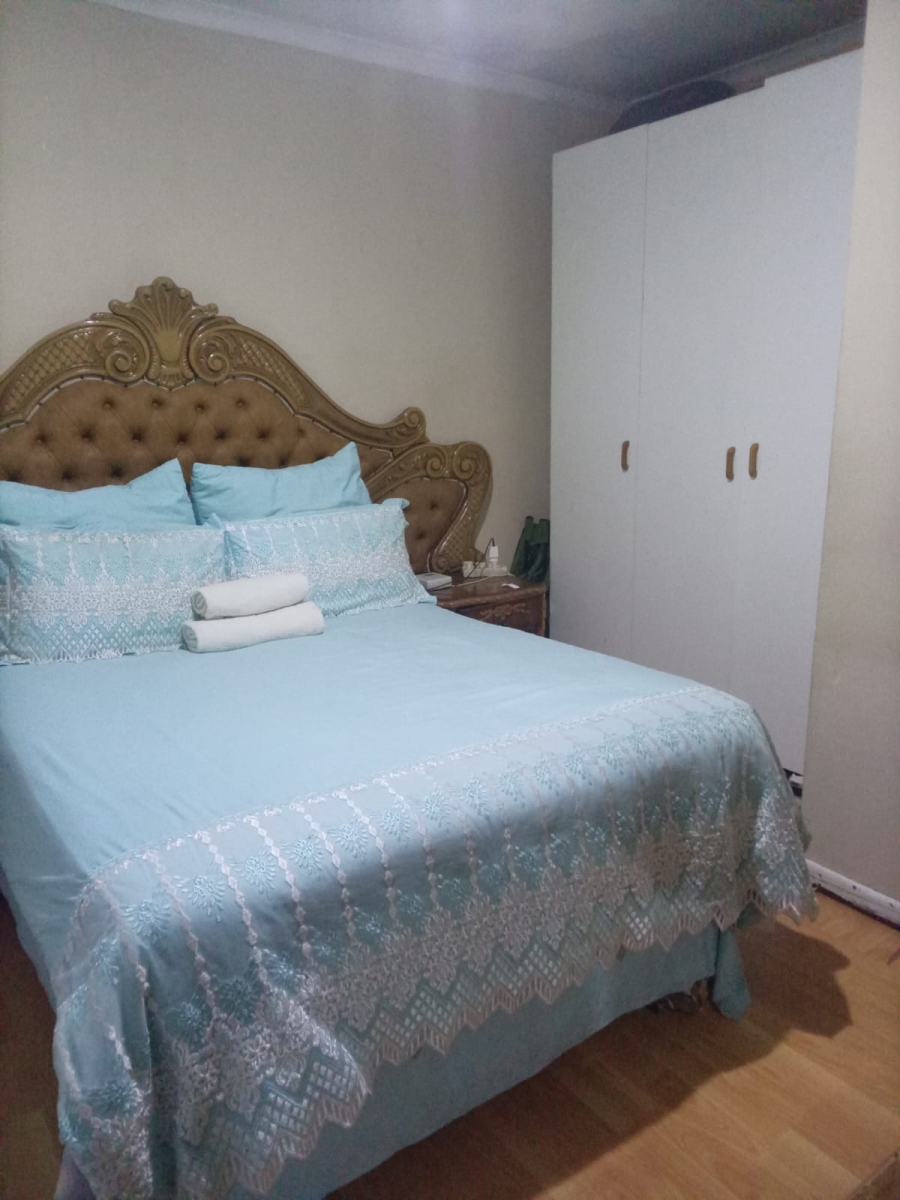 2 Bedroom Property for Sale in Beverly Park Western Cape